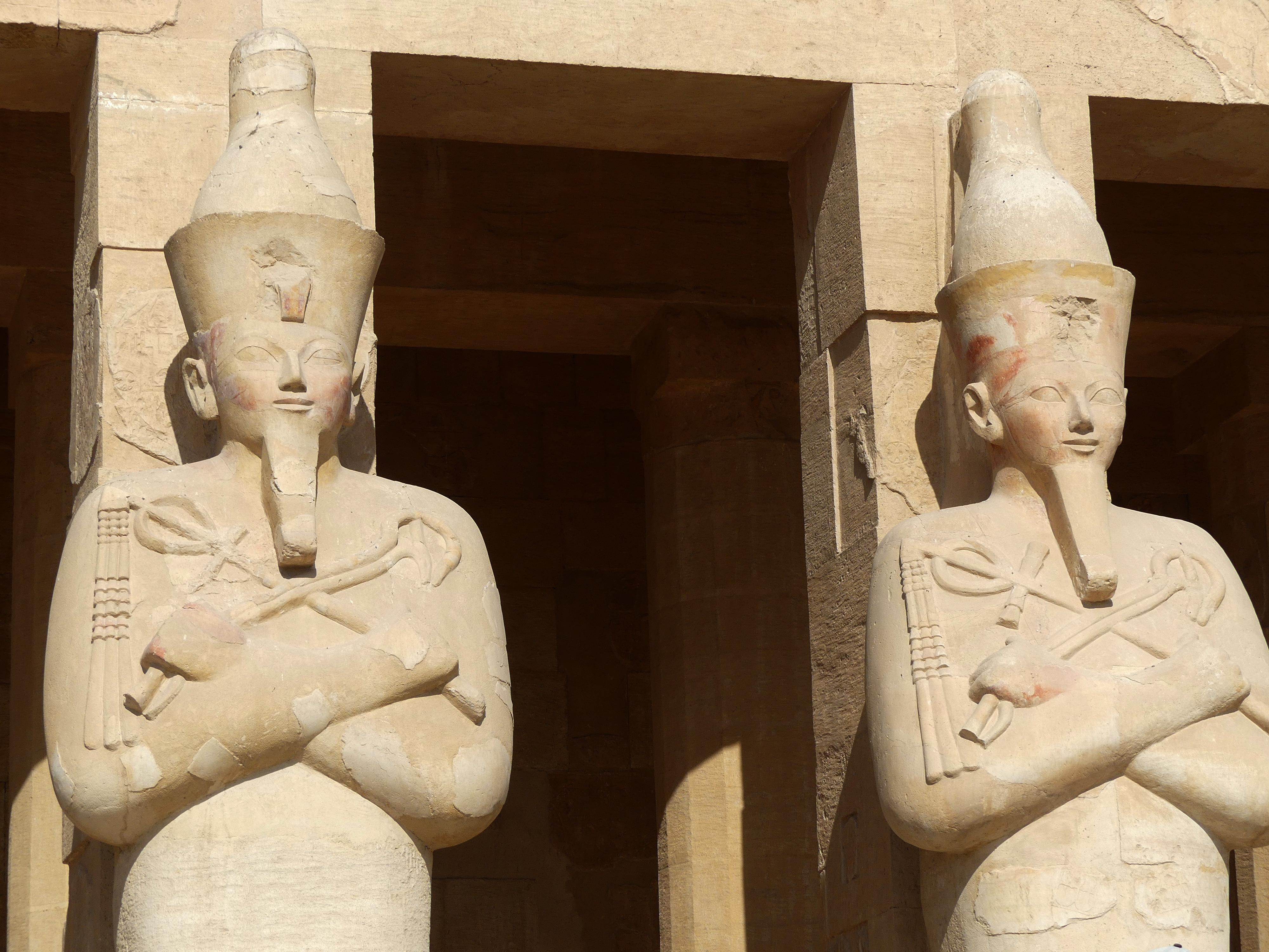 two Hatshepsut statues