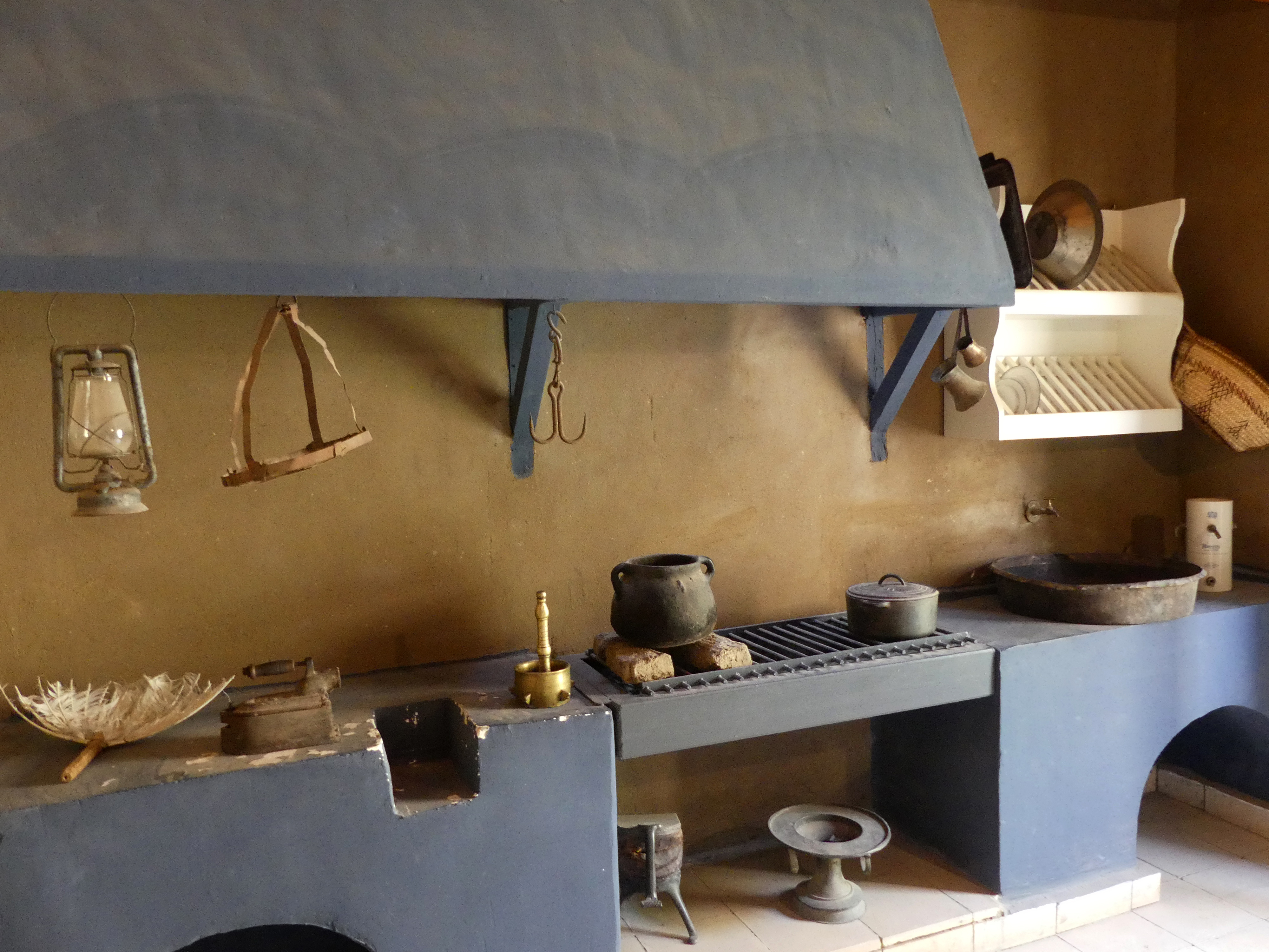 Howard Carter kitchen