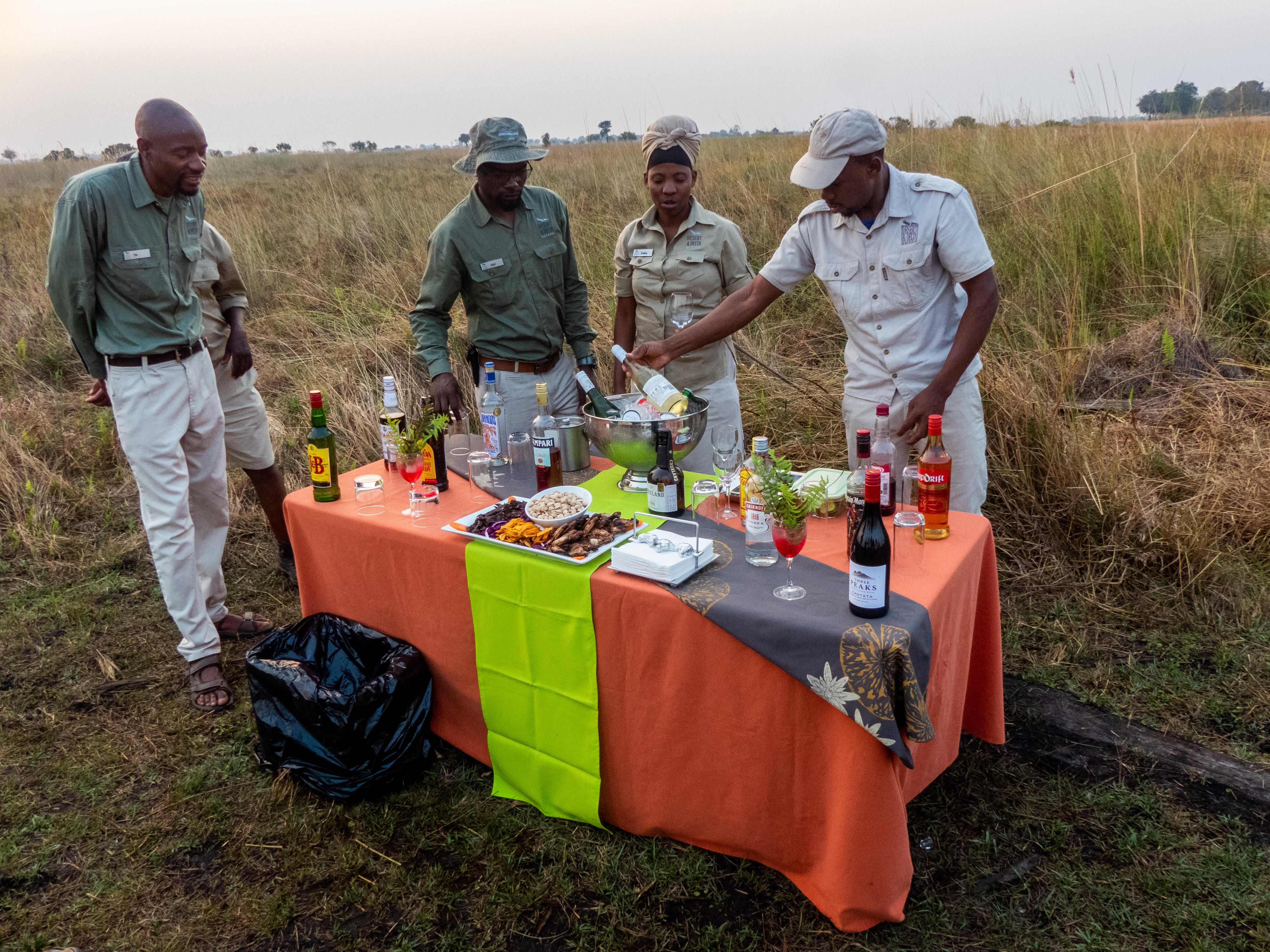 mokoro sundowner